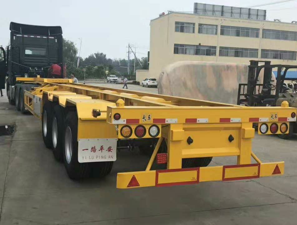 自卸半掛車(chē)